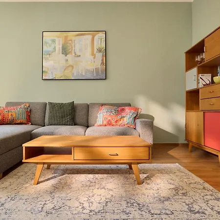 Papagei In Der Schweriner Altstadt - Abc569 * Schwerin (Mecklenburg-Vorpommern)