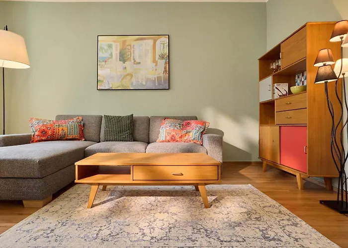 Papagei In Der Schweriner Altstadt - Abc569 * Schwerin (Mecklenburg-Vorpommern)