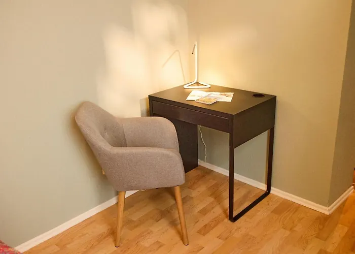 Papagei In Der Schweriner Altstadt - Abc569 Lägenhet *