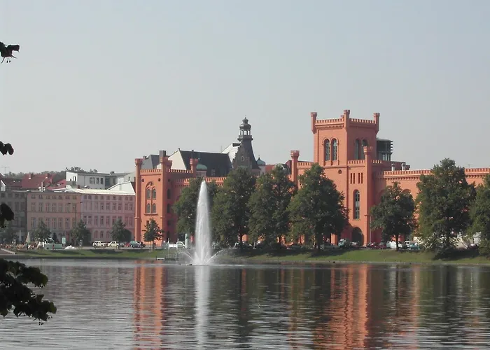 Papagei In Der Schweriner Altstadt - Abc569 Apartment Schwerin (Mecklenburg-Vorpommern)